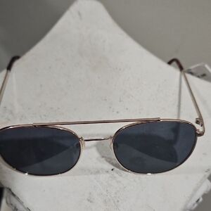 Classic Black Aviator Sunglasses